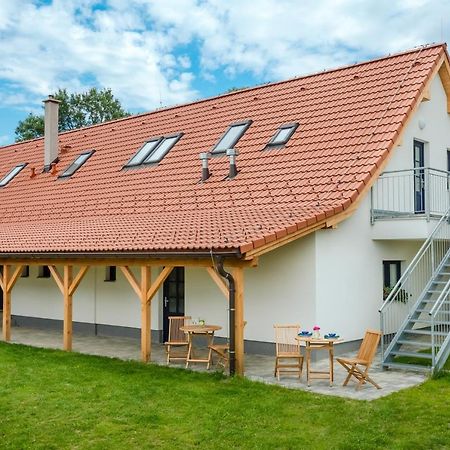 Apartmany Jedovary Trhové Sviny المظهر الخارجي الصورة
