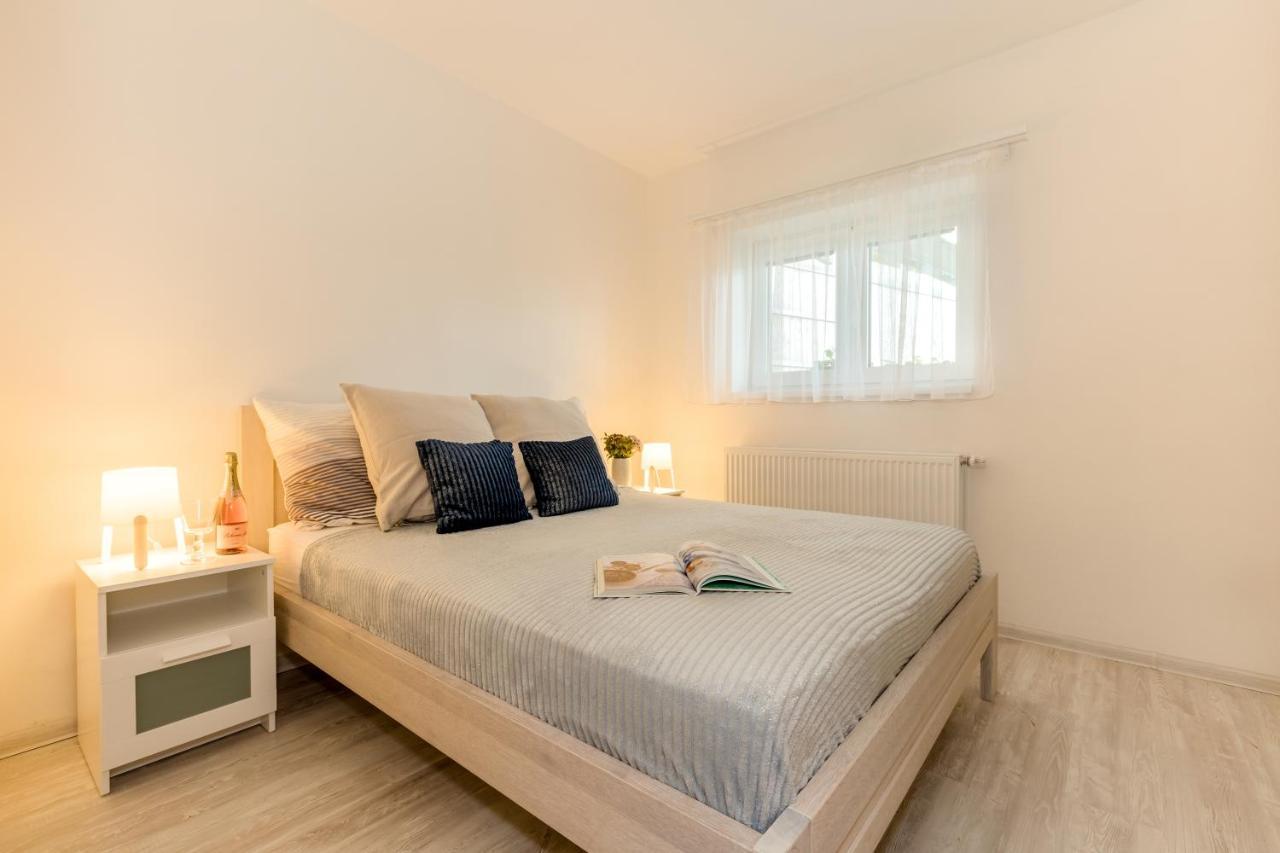 Apartmany Jedovary Trhové Sviny المظهر الخارجي الصورة